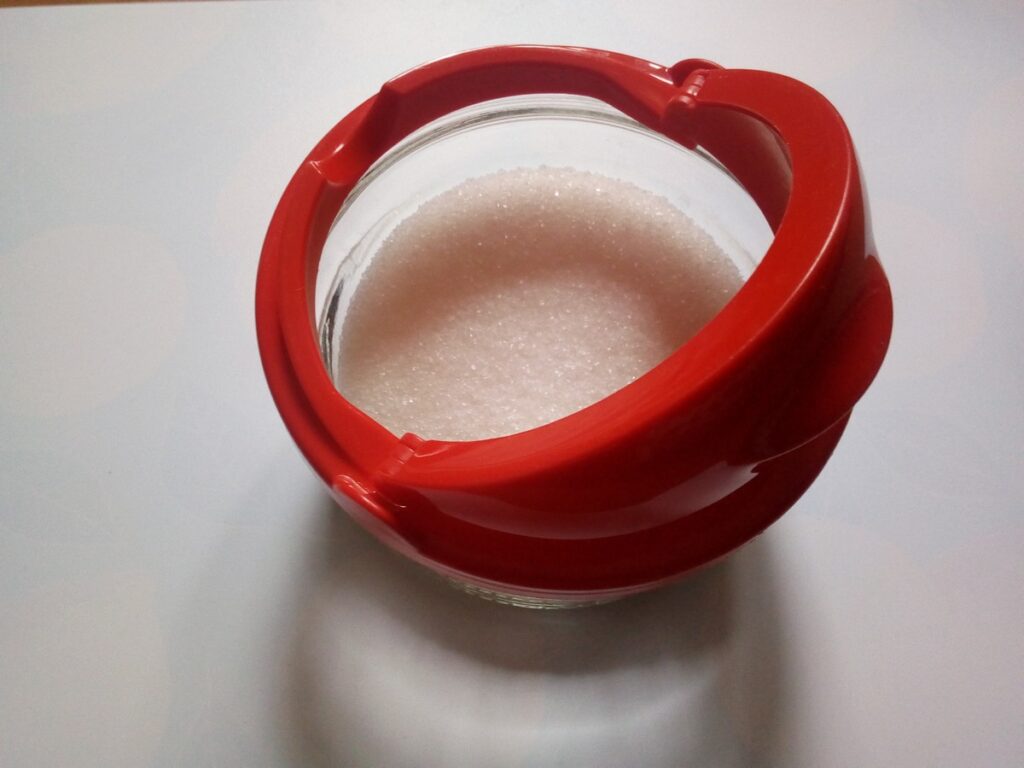 pół szklanki cukru